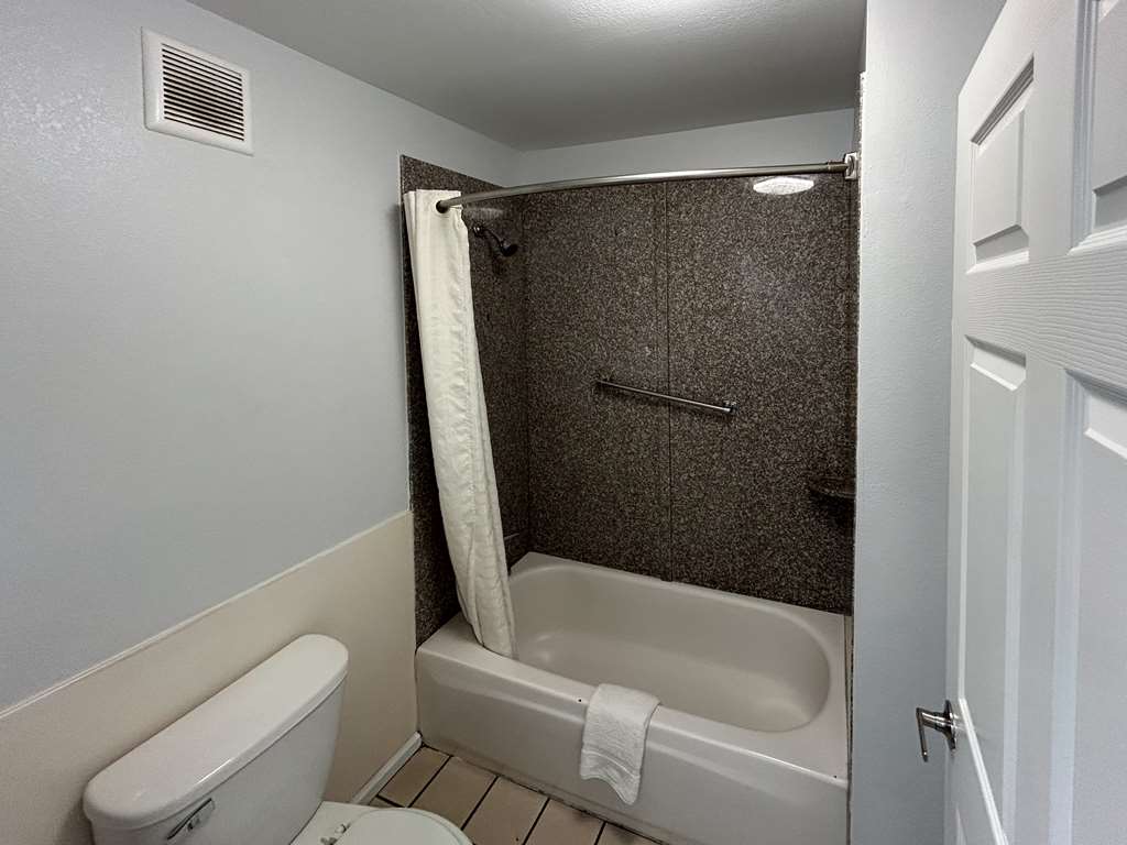 Motel6 Denham Springs LA - photo 16
