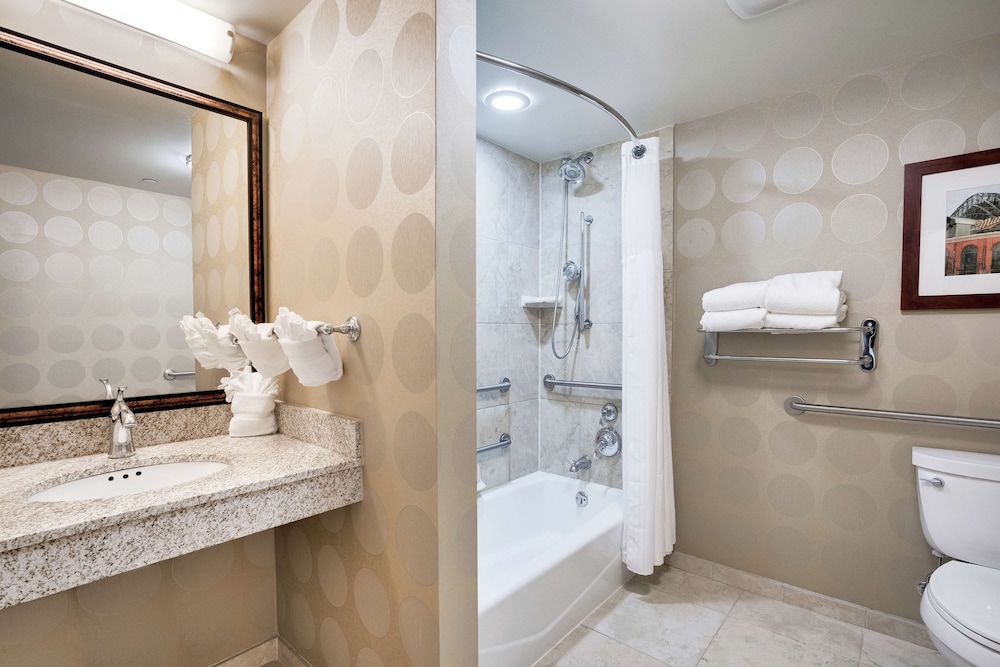 Hilton Garden Inn Milwaukee Airport - photo 29