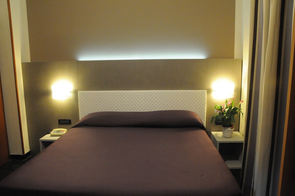 Hotel Villa Camilla — Varazze