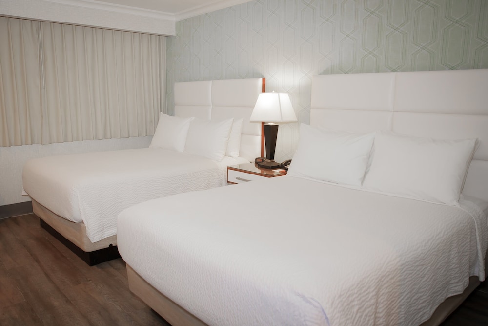 Pasadena Rose & Crown Hotel - photo 27