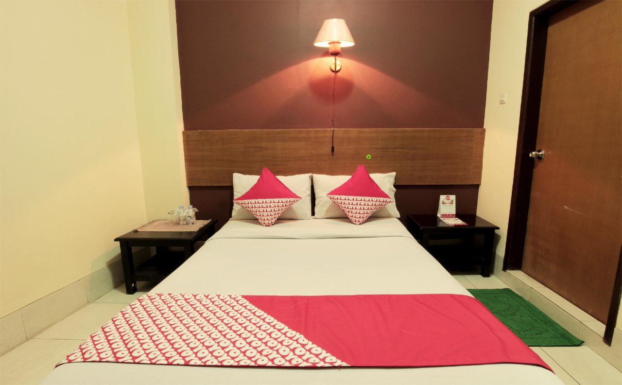 Hotel Sebelas at Jalan Palasari Mitra RedDoorz — Bandung — photo 3