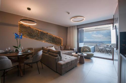 Acropoleos Suites — 4-Star Luxury Hotel in Thessaloniki, Greece
