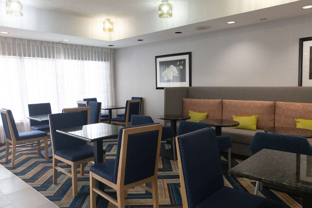 Hampton Inn Atlanta Peachtree City - photo 4