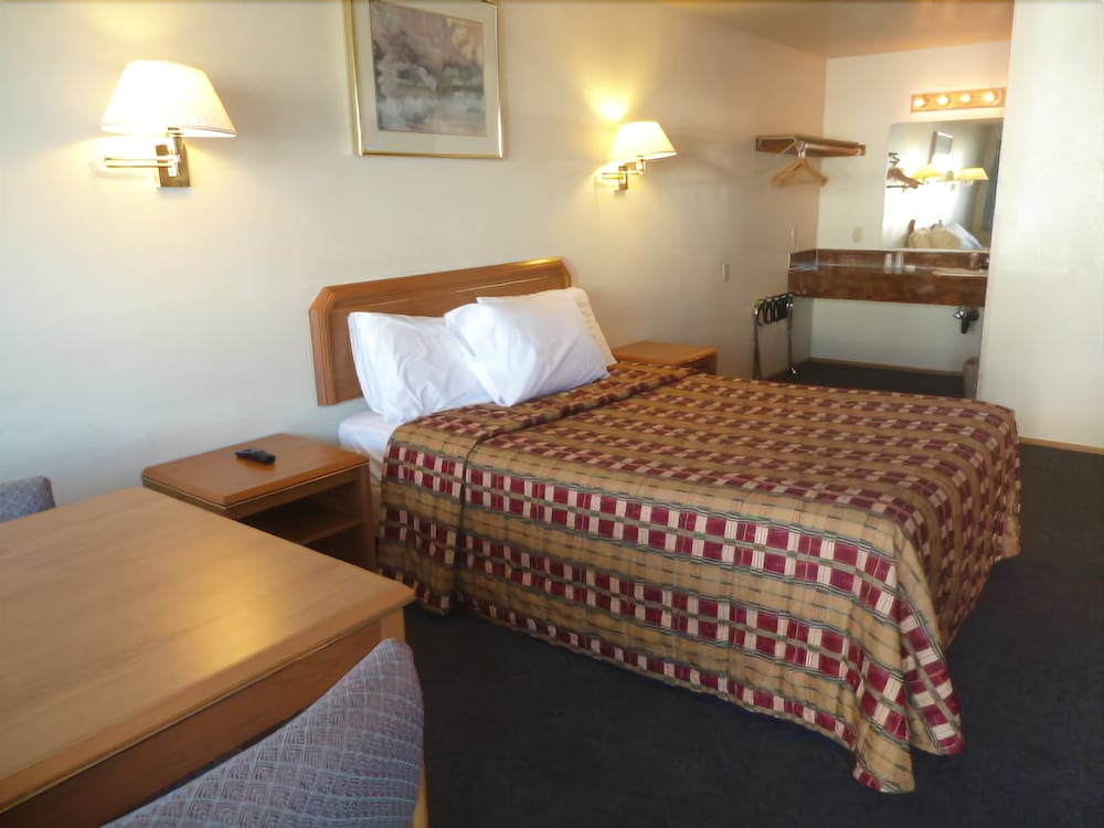 Milwaukie Inn Portland South - featured photo