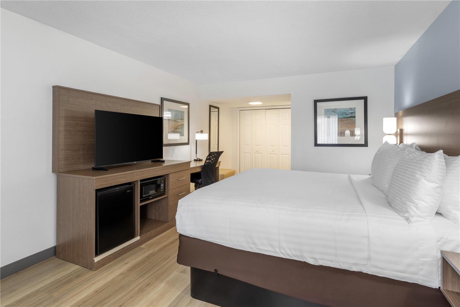 Best Western Palm Beach Lakes - photo 37