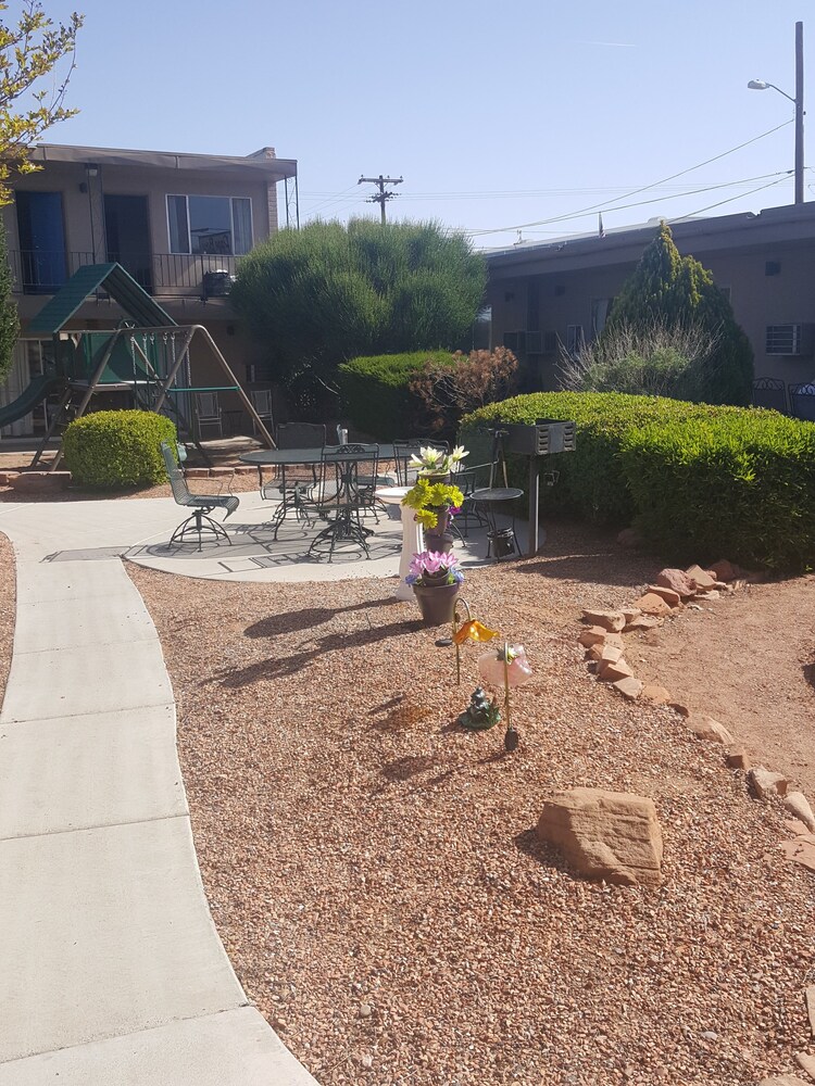 Lake Powell Canyon Inn - photo 36