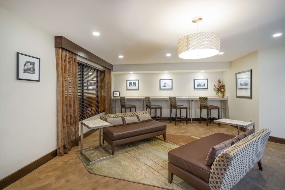 Hampton Inn Terre Haute - photo 5