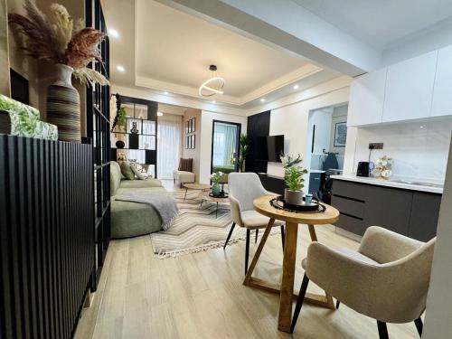 Executive 1 bedroom in Westlands Near Sarit Centre & Westgate Mall — 4-Star Luxury Hotel in Nairobi, Kenya