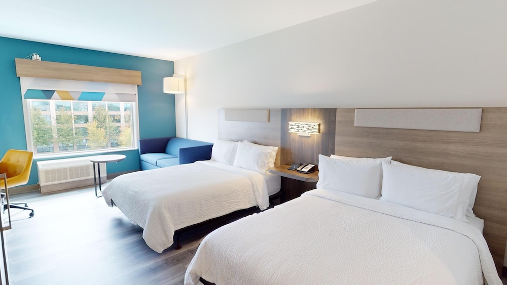 Holiday Inn Express & Suites Chicago Schaumburg an IHG Hotel - photo 30