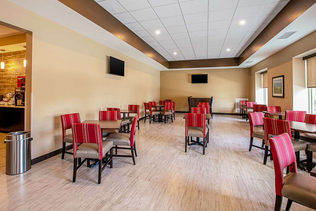 Comfort Suites Fishkill near Interstate 84 - photo 49
