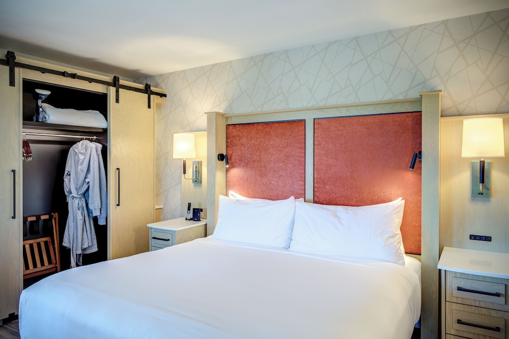 The Embers Hotel - photo 31