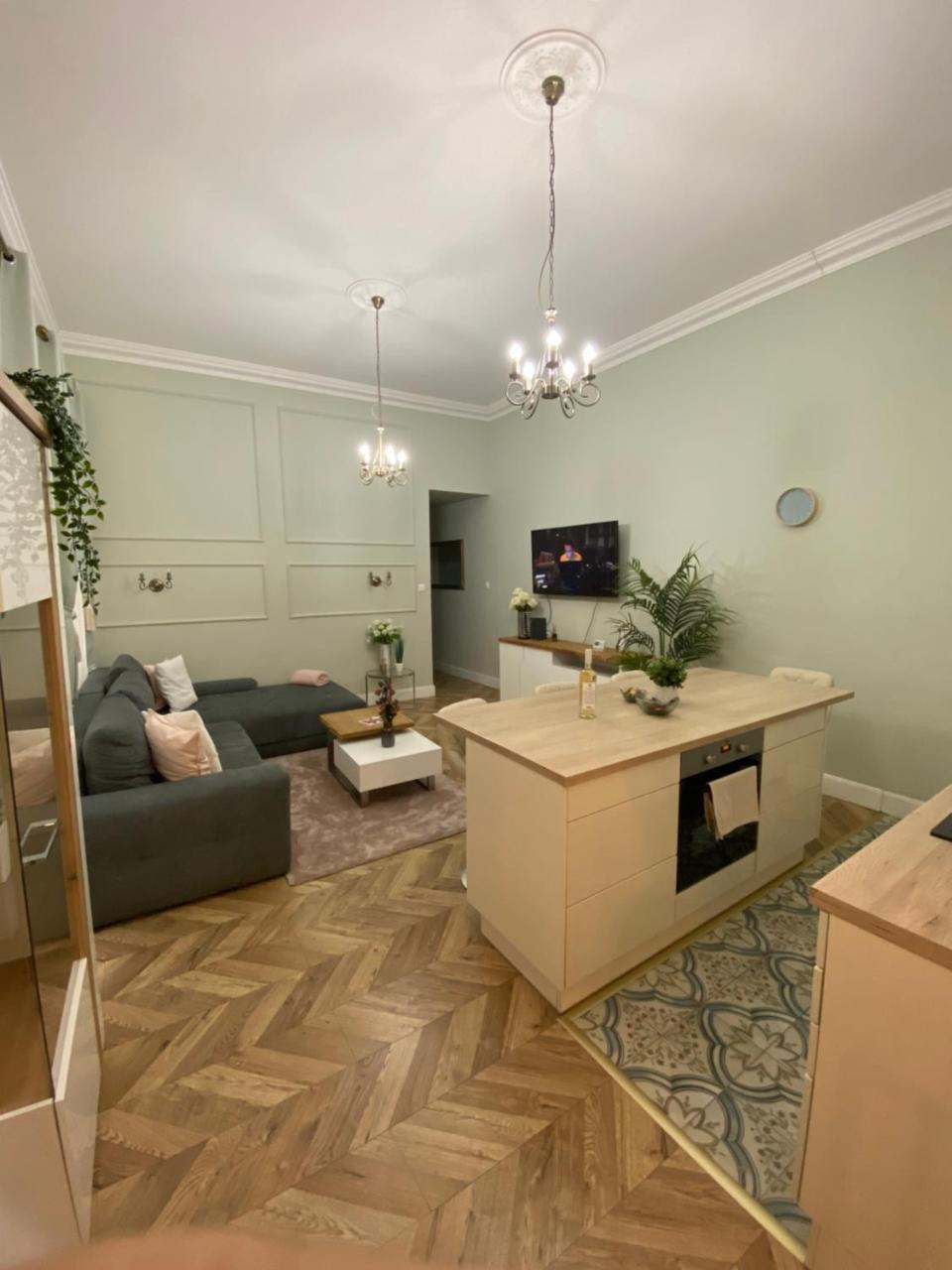 PJ apartment — 4-Star Luxury Hotel in Budapest, Hungary
