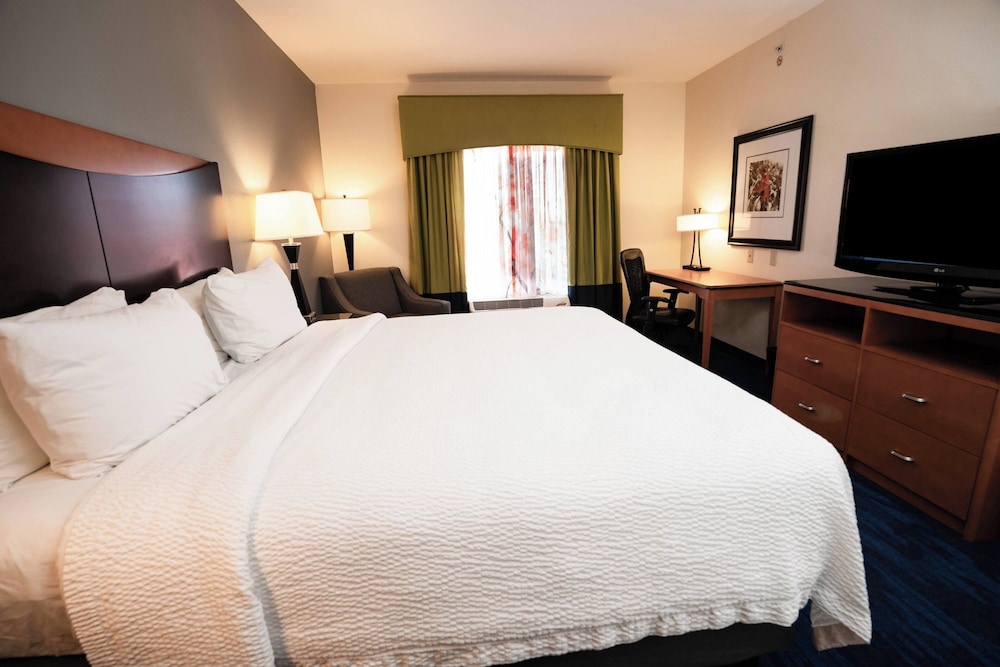 Fairfield Inn & Suites Kearney - photo 15