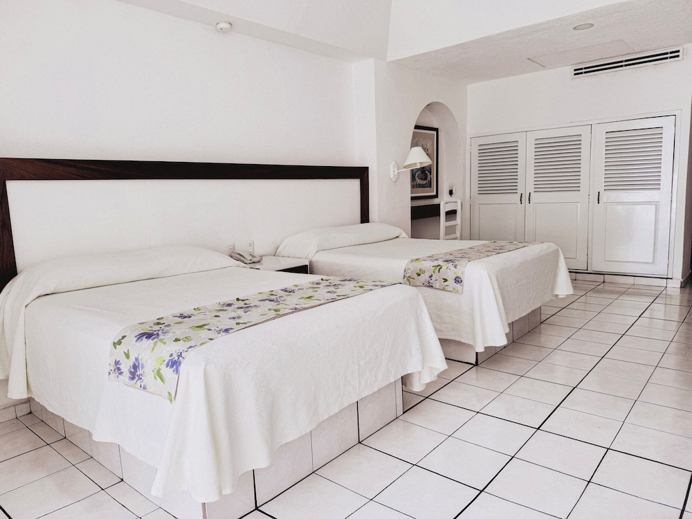 Tropicana Hotel Puerto Vallarta