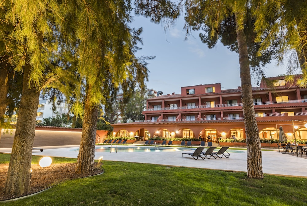 Intelier Bonaire - carbon neutral hotel in Benicassim