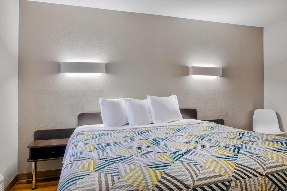 Motel 6 Little Rock South - photo 4