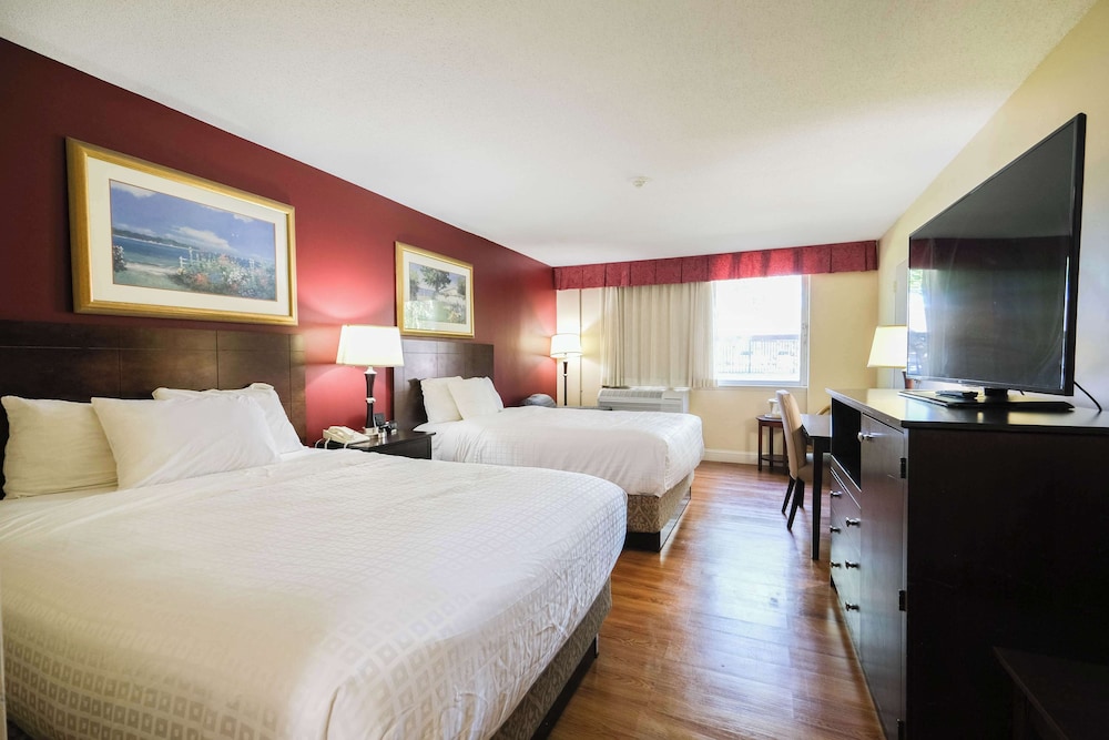 Fireside Inn & Suites Portland - photo 35