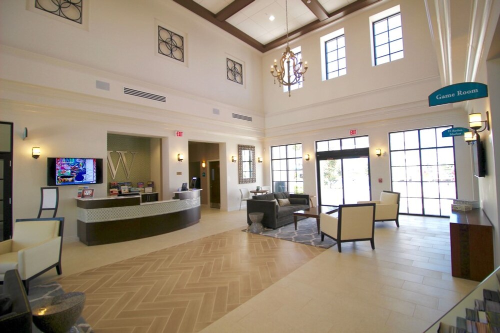Stunning Disney Home w Pool & Free Resort Access - photo 2