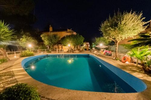 Villa Amalia Augusta — 4-Star Luxury Hotel in Anguillara Sabazia, Italy