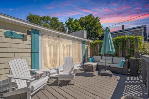 Riverside Retreat Minutes to Beach Updated Kitchen in Newburyport, United States