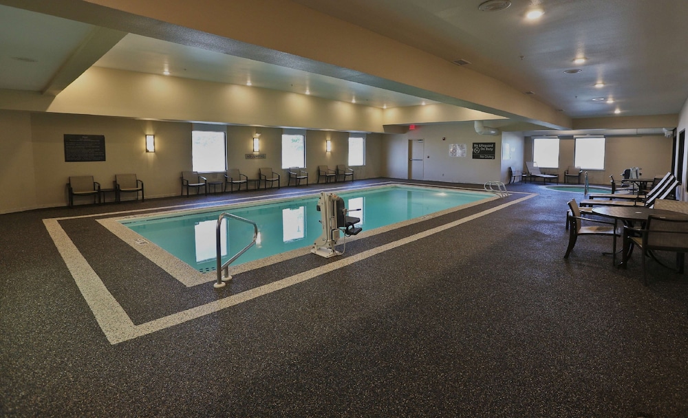 Hampton Inn Billings - photo 18