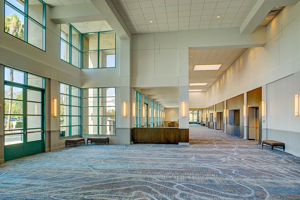 Los Angeles Marriott Burbank Airport - photo 44