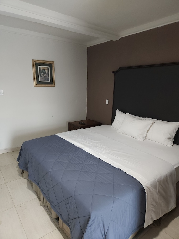 Prime 22 Hotel — Buea — photo 4