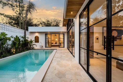 Villa Nika Uluwatu by Yolla Hospitality — 4-Star Luxury Hotel in Pecatu, Indonesia