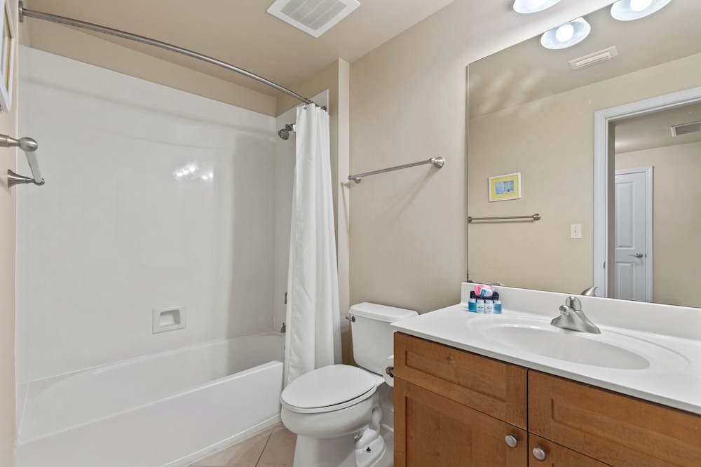 Beautiful 5th Floor Aqua Resort Unit With Direct Ocean Views Sleeps 8 - photo 17