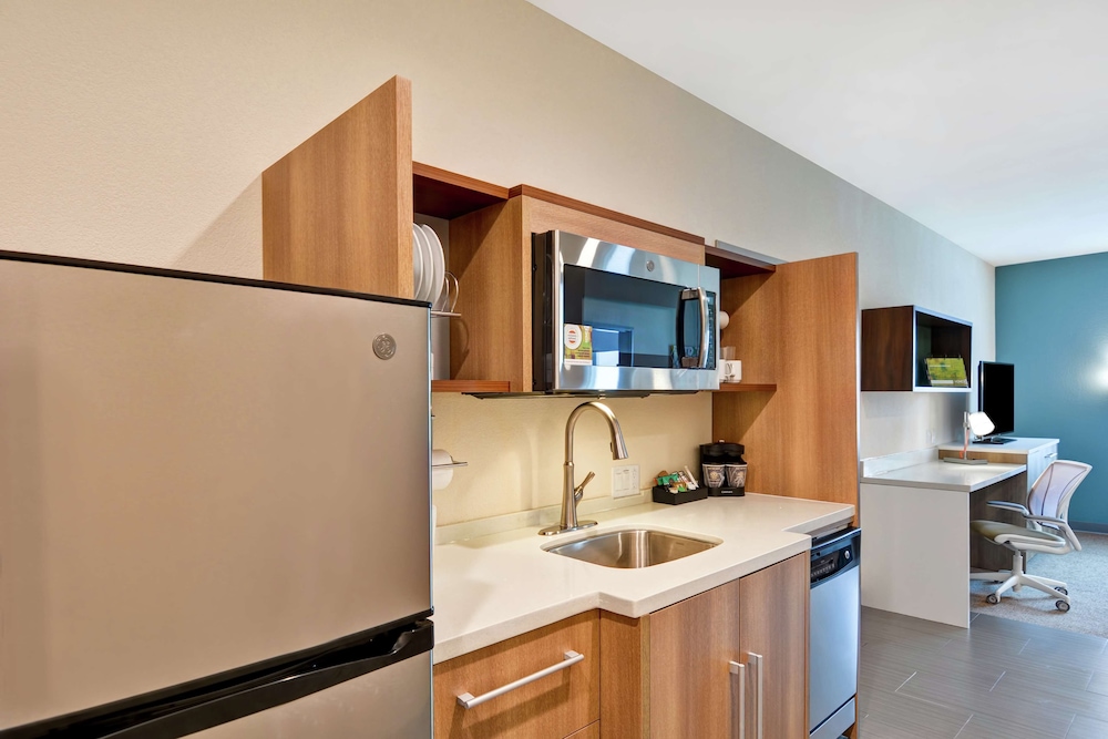 Home2 Suites by Hilton La Porte - photo 16