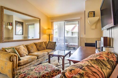 Pet Friendly Las Vegas Condo 1 Mi to the Strip