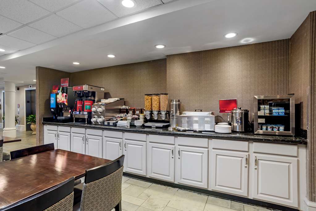 Best Western Plus St. Christopher Hotel - photo 39