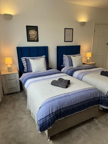 Smart Guest Rooms Fast Access to Central London via Piccadilly Line - last minute hotel in London