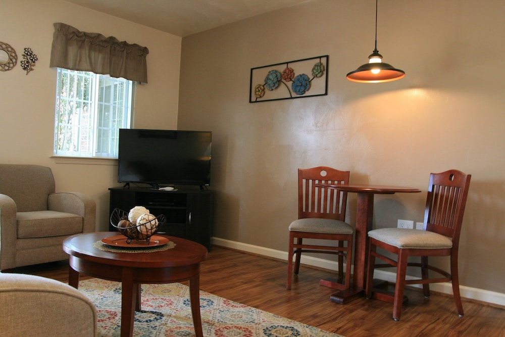 Affordable Suites Statesville - photo 13