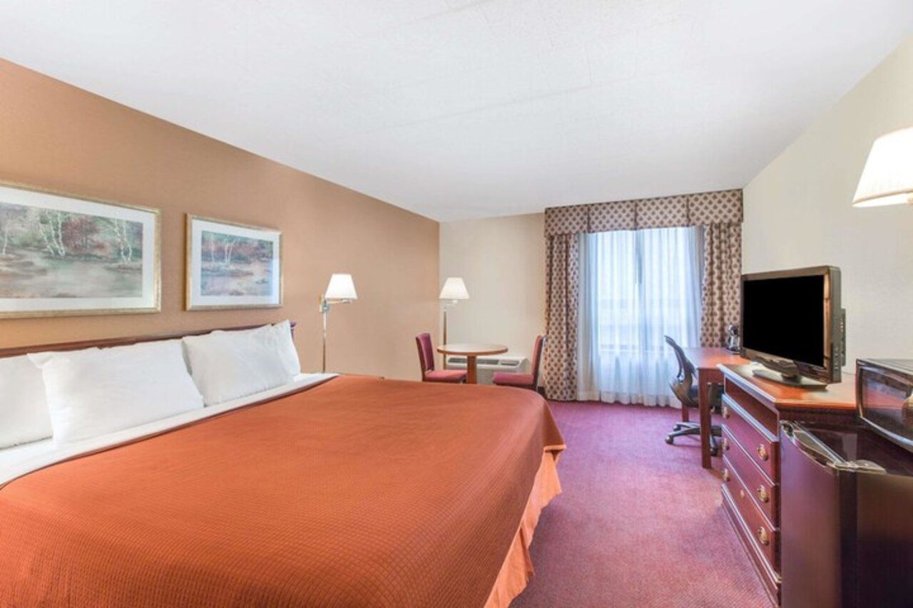 The Crossroads Inn - photo 5