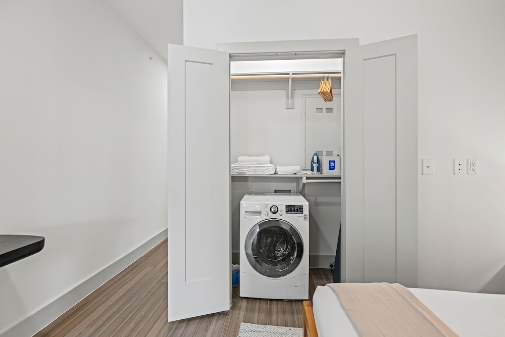Placemakr Downtown Austin - photo 189
