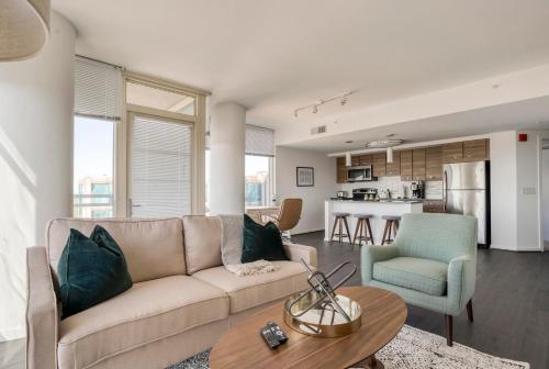 Tysons Corner 2br w pool fire pit nr mall WDC 810 — 4-Star Luxury Hotel in Ash Grove, United States
