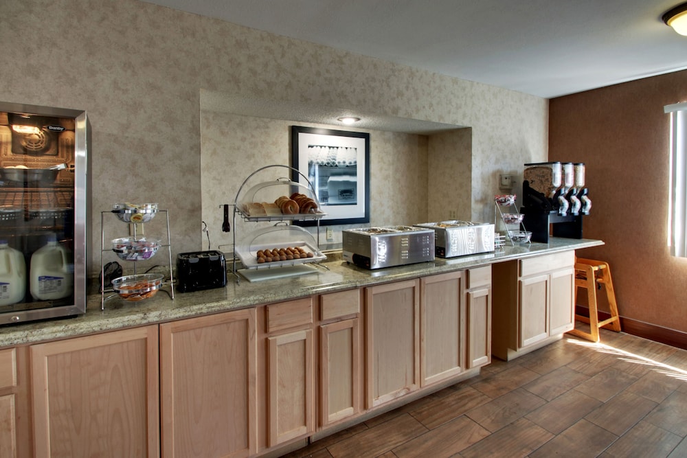 Angel Inn Central - photo 36