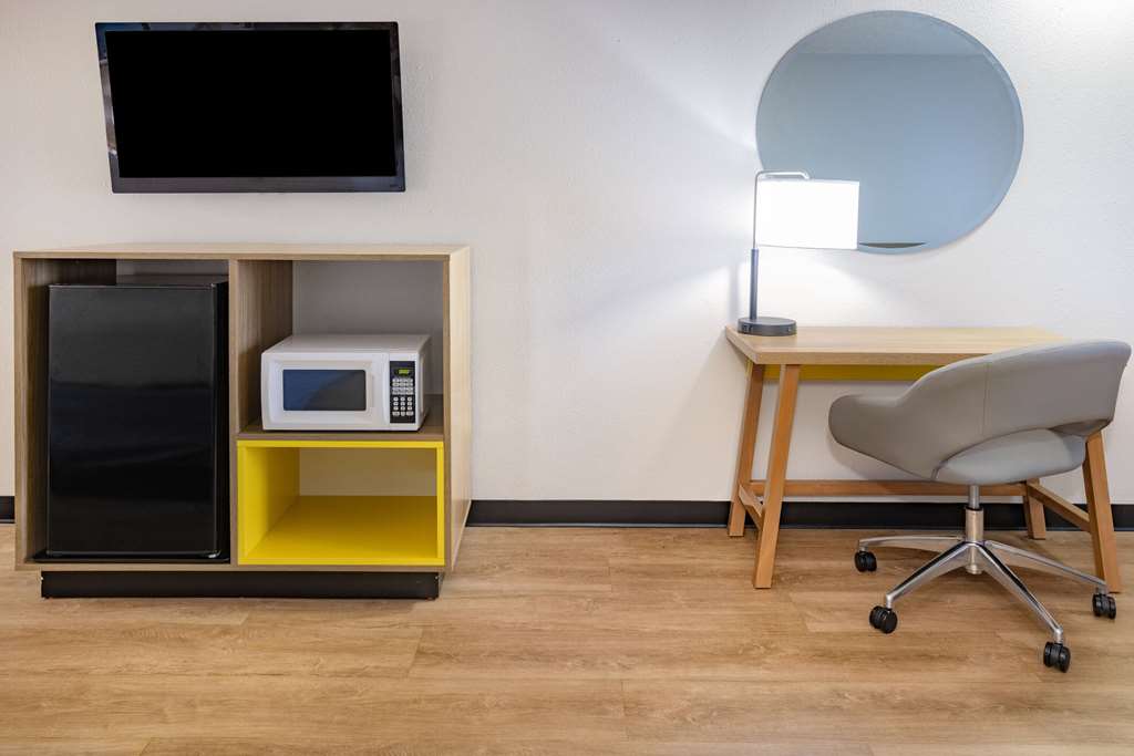 Days Inn by Wyndham Barnwell - photo 36