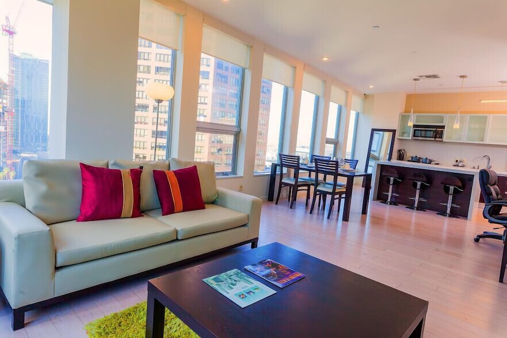 The Emery by Haiasa Apartments — 4-Star Luxury Hotel in Los Angeles, United States