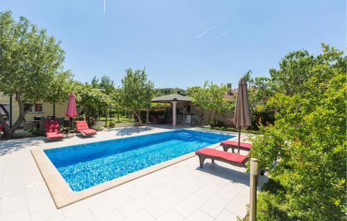 2 Bedroom Beautiful Home In Pula — 4-Star Luxury Hotel in Pula, Croatia