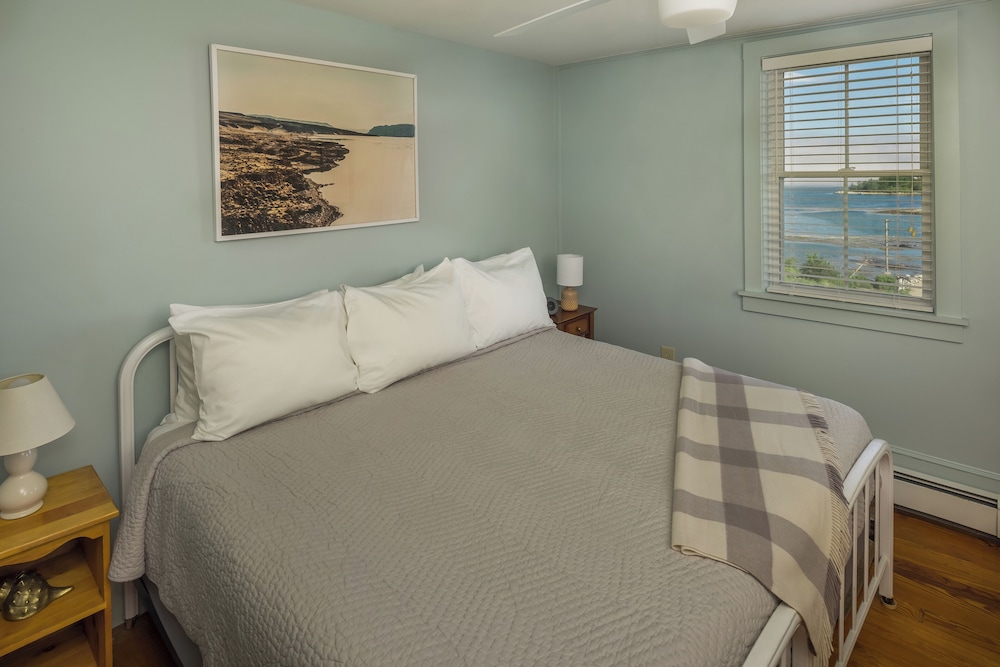 The Craignair Inn & Restaurant in Rockland, United States