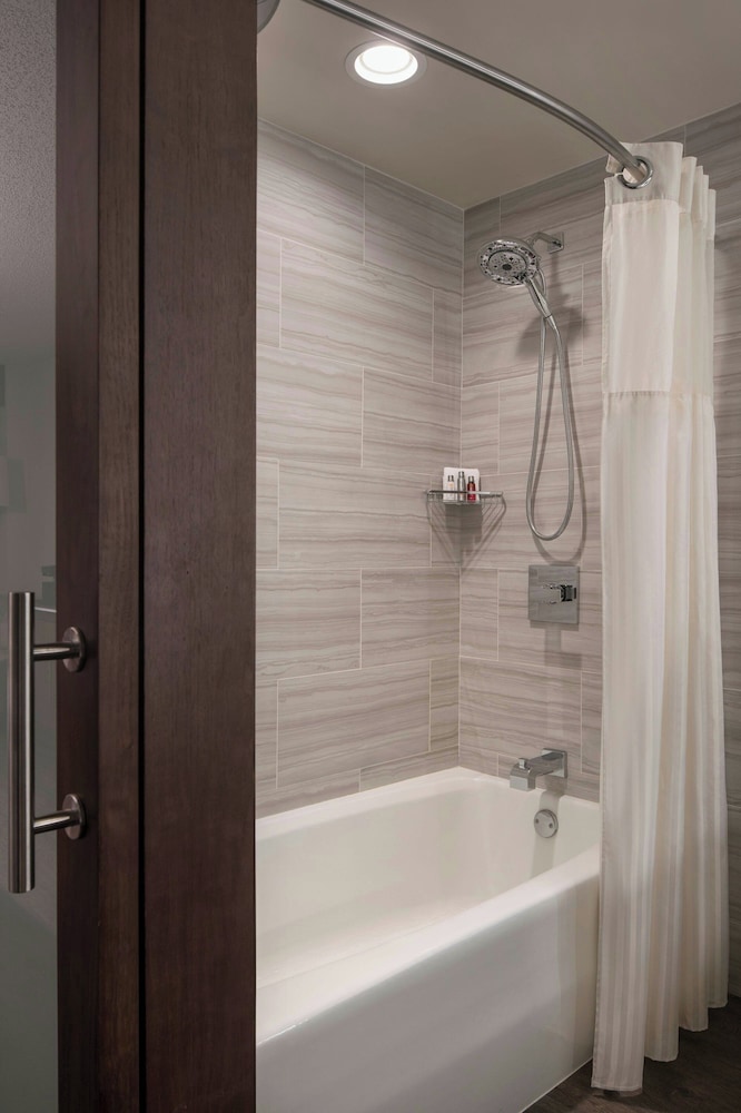 Fullerton Marriott at California State University - photo 20