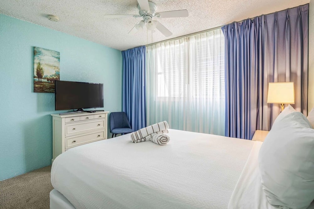 Tortuga Suite at Sunrise Suites Resort Heated Pool Hot Tub & Free Parking - photo 19