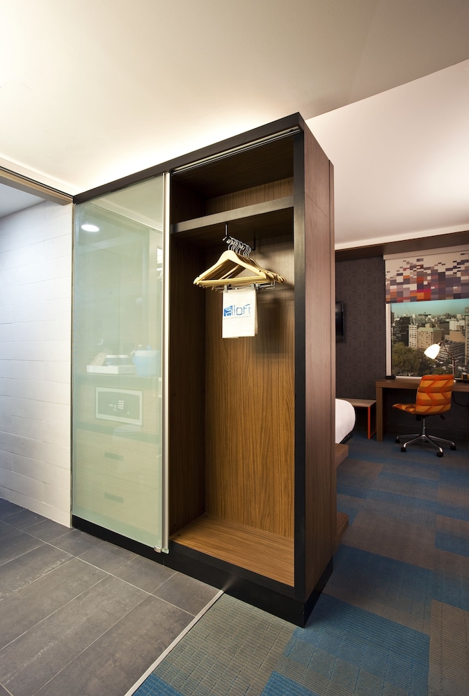 Aloft Denver Downtown - photo 2