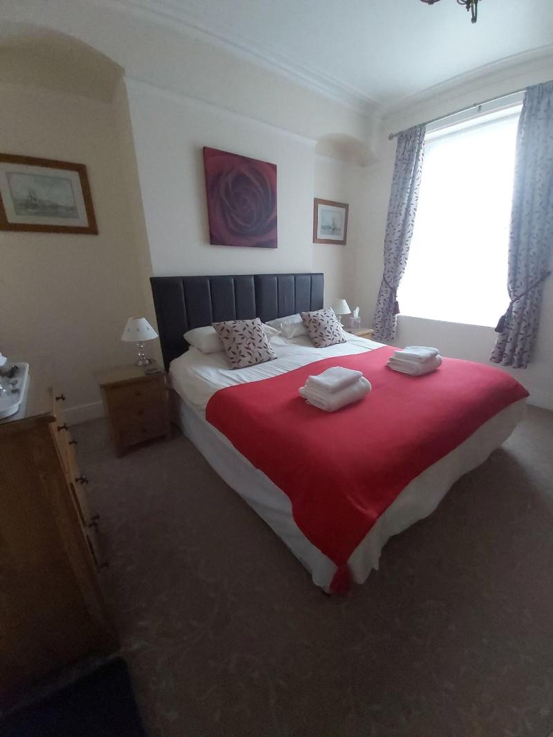 Ellie's Guest House — 4-Star Luxury Hotel in Whitby, United Kingdom