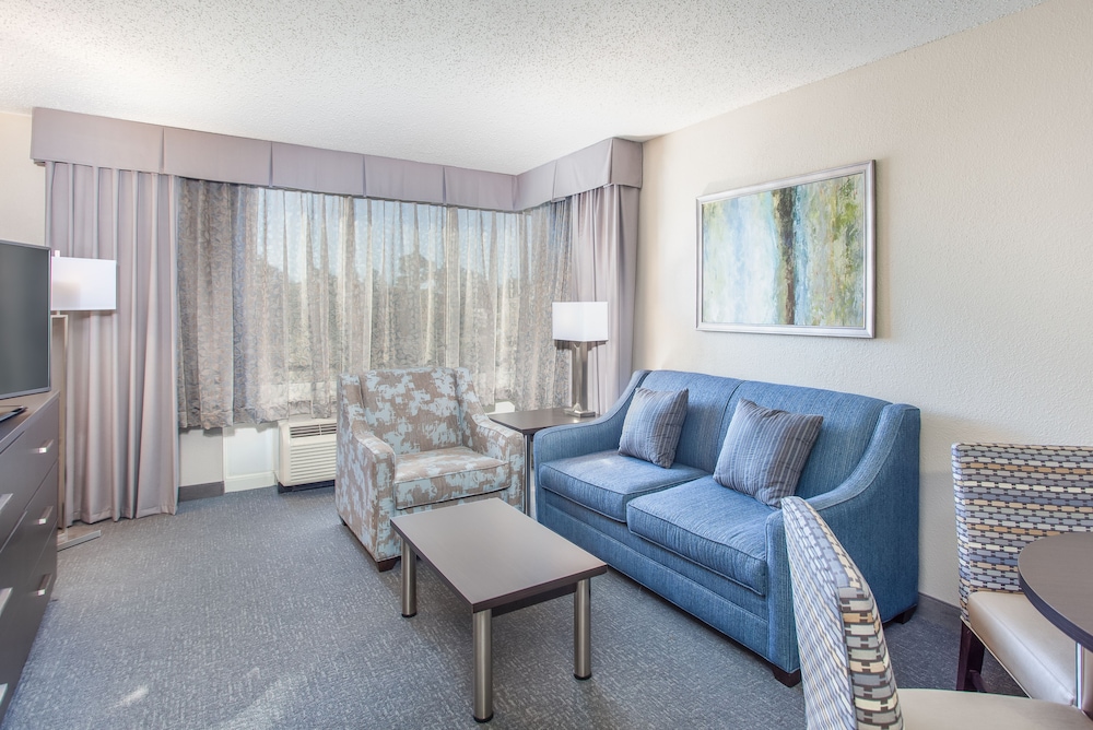 Holiday Inn Hotel & Suites Tallahassee Conference Ctr N by IHG - photo 8