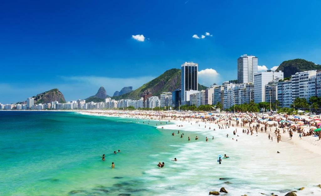 Apartamento TOP em Copacabana na quadra da praia Sol praia e muito conforto — 4-Star Luxury Hotel in Rio De Janeiro, Brasil