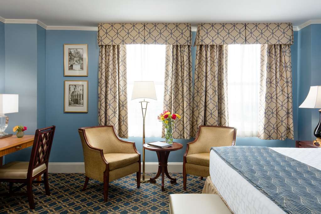 The Francis Marion Hotel - photo 4