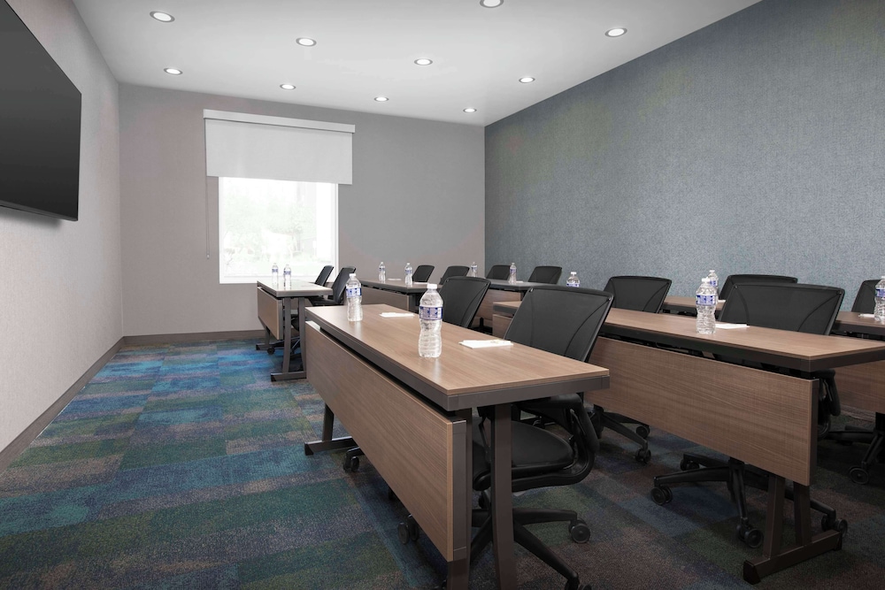 Home2 Suites by Hilton Phoenix North Happy Valley - photo 29